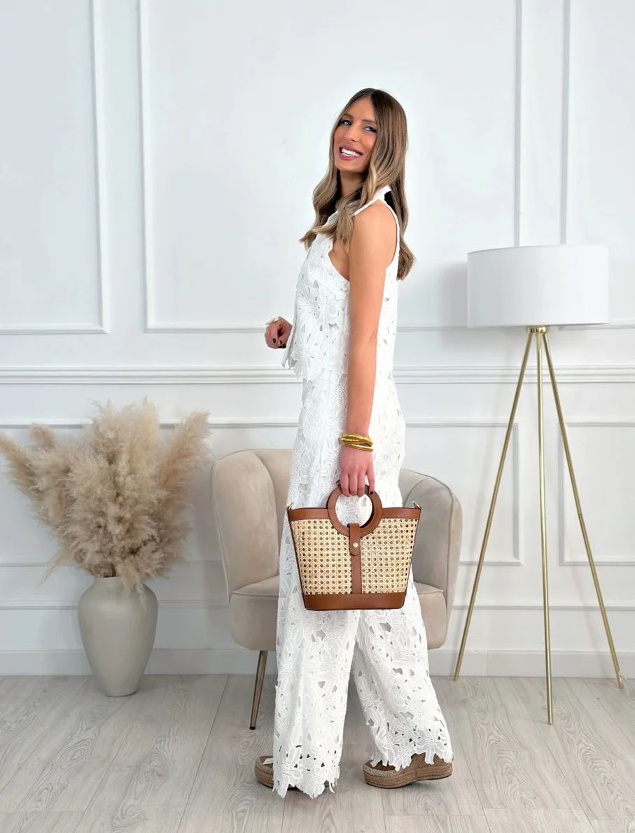 Completo da donna a tinta unita